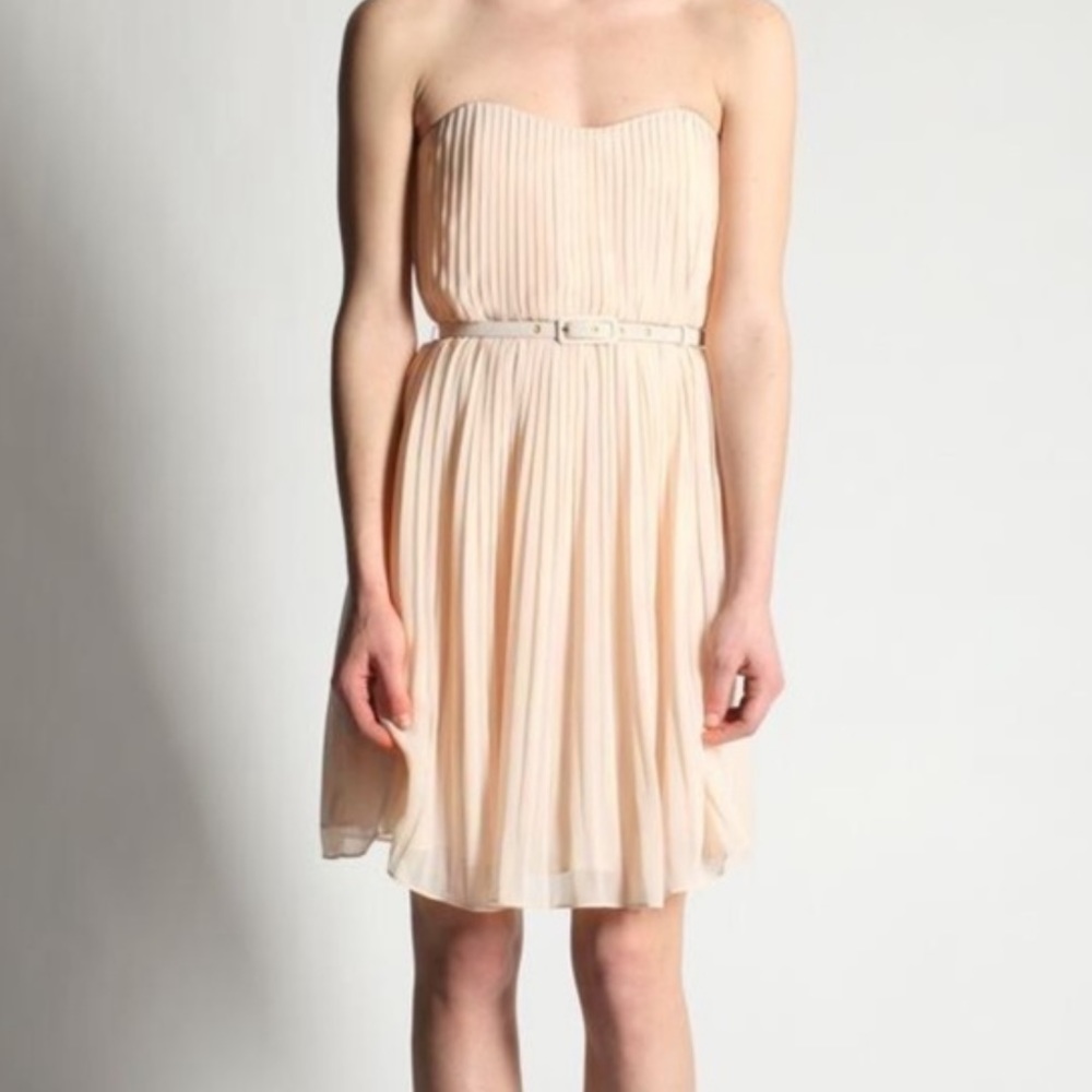 Strapless pleated pink dress